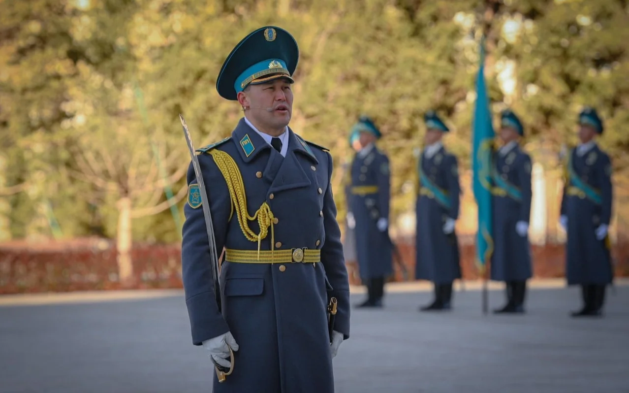 Президент Қасым-Жомарт Тоқаев Мемлекеттік ту көтеру рәсіміне қатысты