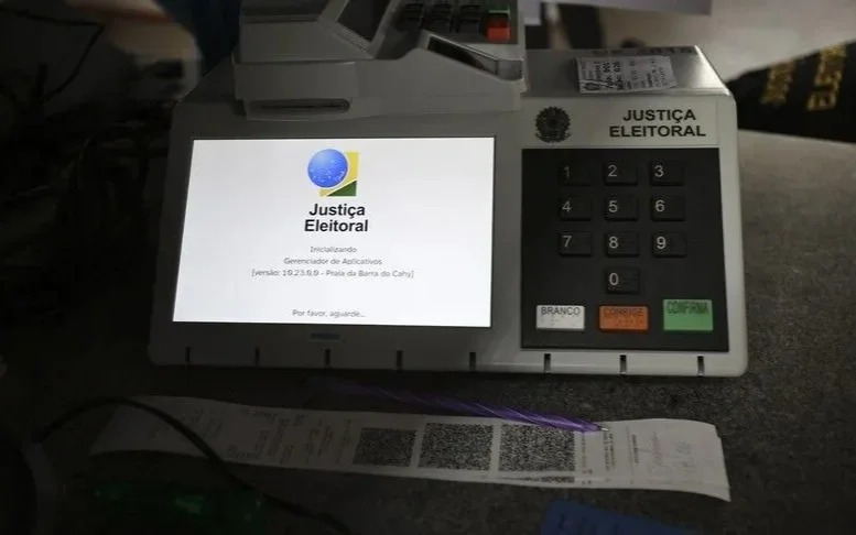 Polls open in Brazil for tight presidential runoff between Lula and Bolsonaro