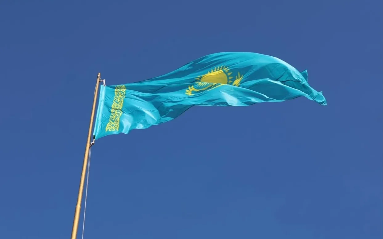 Ақмола облысында Республика күніне орай көк байрақ көкке көтерілді