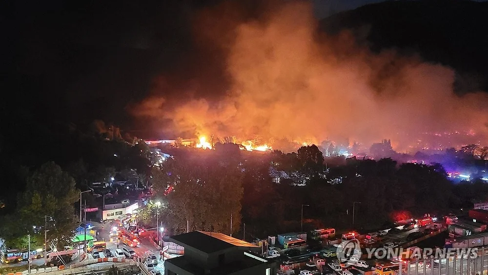 Main blaze contained at Seoul shantytown fire, no casualties reported