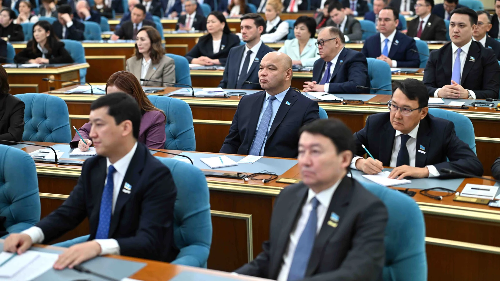 Президенттің &laquo;Жаңа тарихи кезеңдегі Қазақстанның өзекті міндеттері&raquo; атты Жолдауының толық мәтіні 