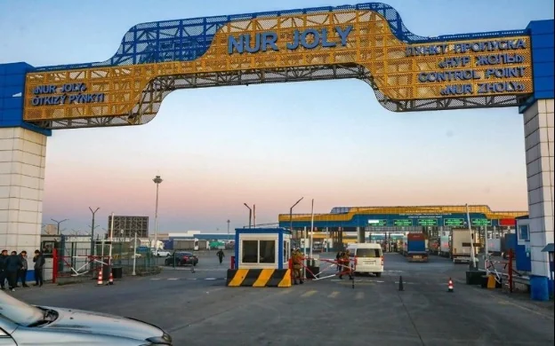 Kazakhstan cannot become a global transit hub without quality roads, says Tokayev