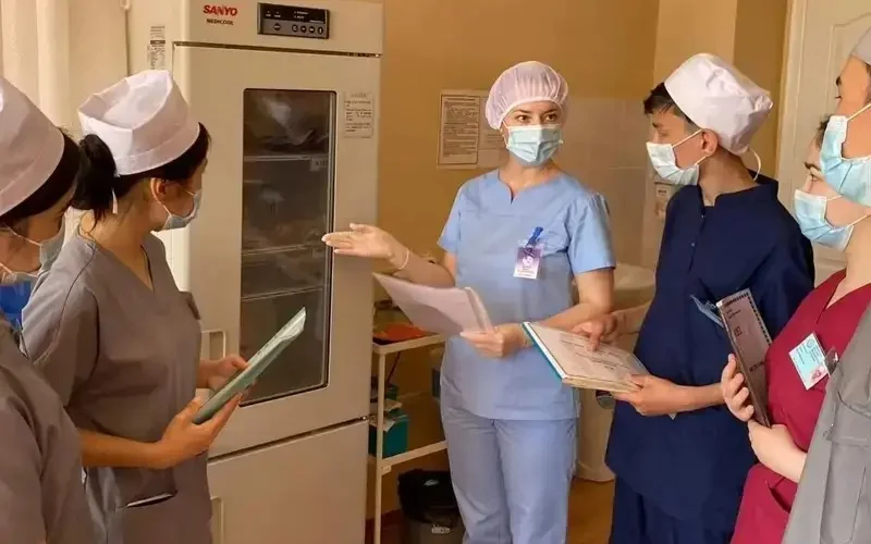 Tokayev orders up to 40% pay raise for primary healthcare workers