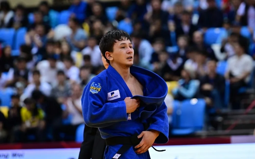 Talgat Orynbassar beats Olympic champion Yeldos Smetov to win bronze in Abu Dhabi