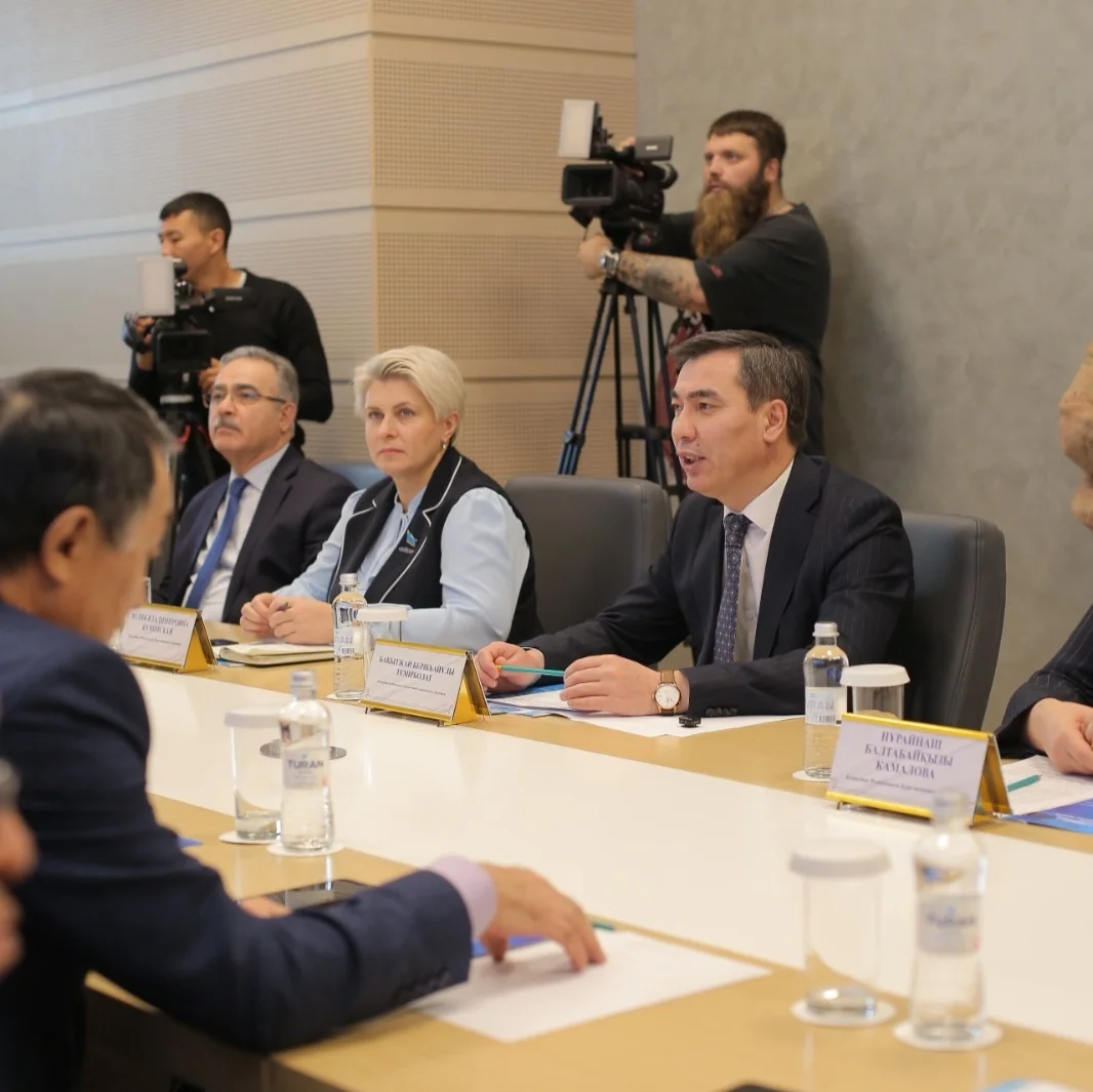 Послание Президента народу Казахстана обсудили в Президентском центре