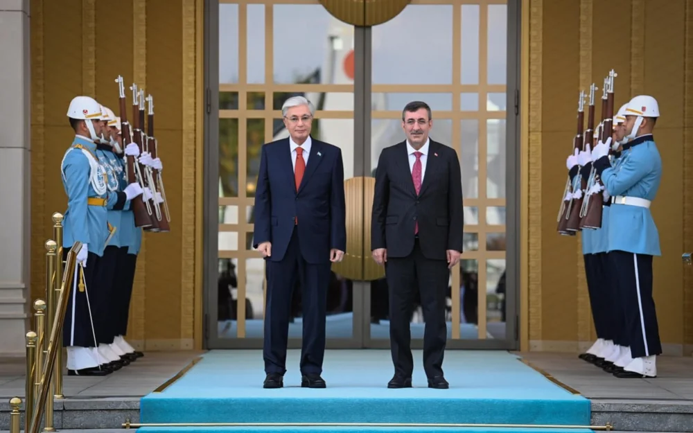 Tokayev arrives at OTS summit opening ceremony in Ankara