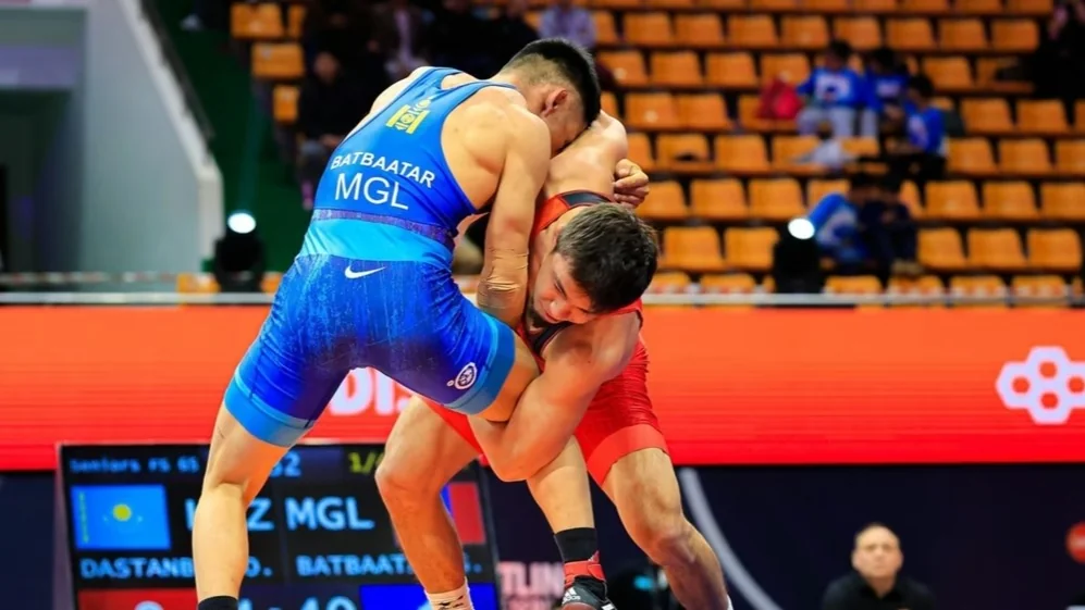 Kazakh wrestler Ossimzhan Dastanbek reaches World Championships round of 16