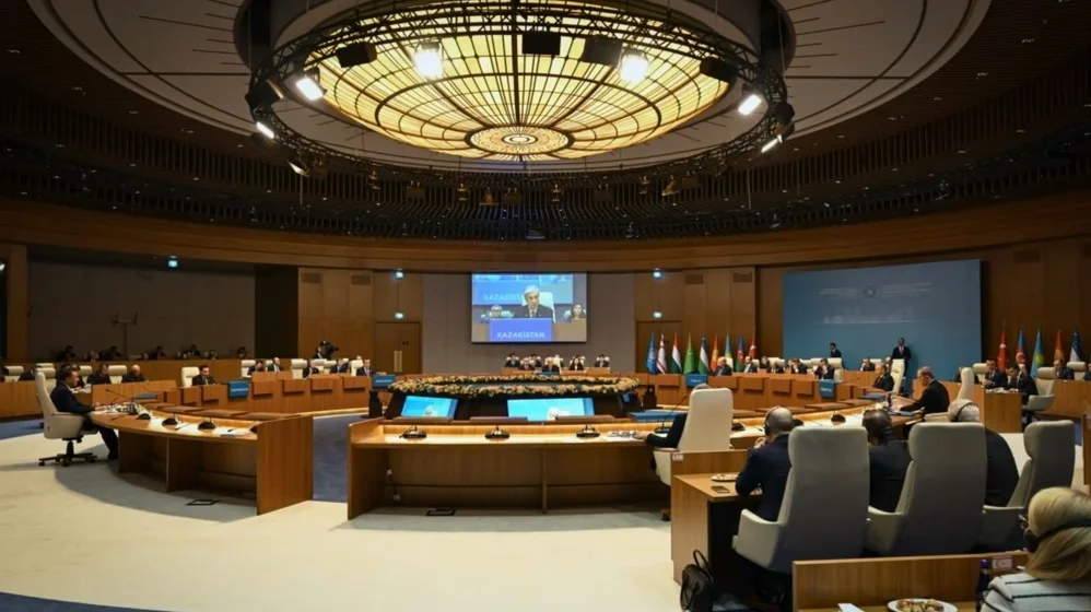 Túrki birliginiń jańa formýlasy: Astana usynǵan bastama nesimen tıimdi