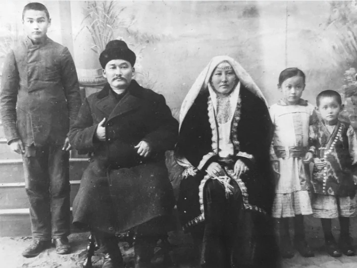 Арын Сүлейменов 